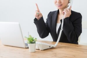 電話料金のコスト削減：固定電話、携帯、IP電話の比較と具体的な方法