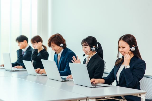 ニアショアコールセンターとは？オフショアとの違いやメリット・デメリットを徹底解説