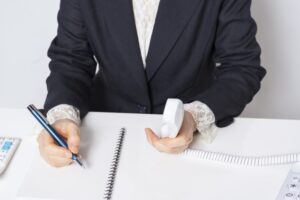 固定電話廃止で業務効率化！受電代行の仕組み・費用・選び方をプロが徹底解説