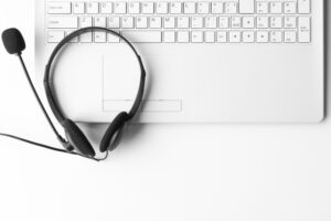 ビジネスフォンとは？仕組み・機能から「クラウドPBX」との決定的な違いまで徹底解説