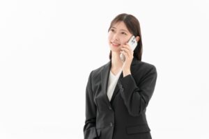固定電話をスマホで受ける方法5選！無料で転送・内線化する仕組みを解説
